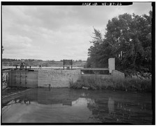 26. VIEW EAST/SOUTHEAST, Waste weir Lock 5 - Kaukauna Lock & Dam, Fox River