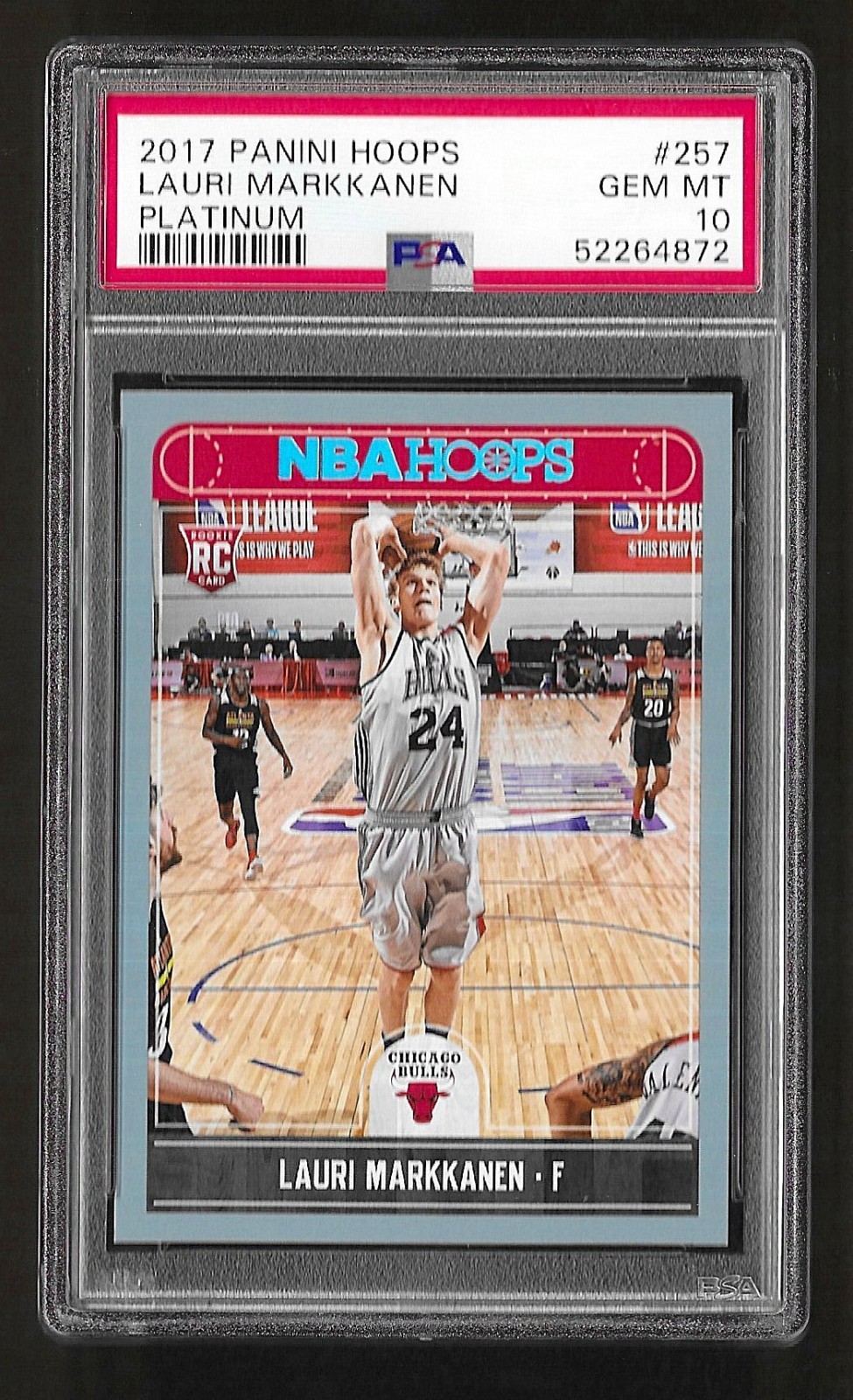 2017 Panini NBA Hoops Platinum #257 Lauri Markkanen RC Rookie PSA 10