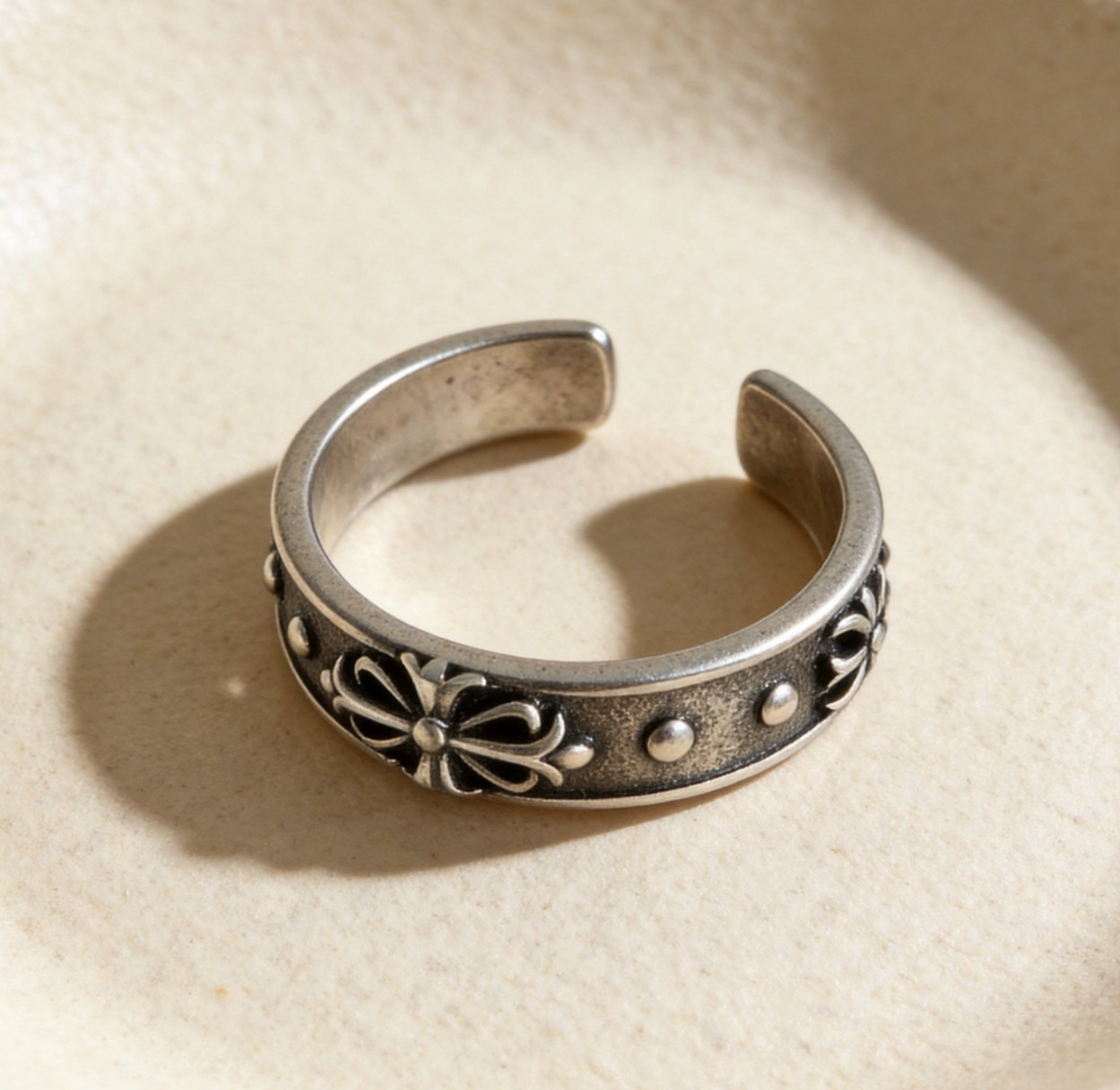 925 Sterling Silver Gothic Cross Ring