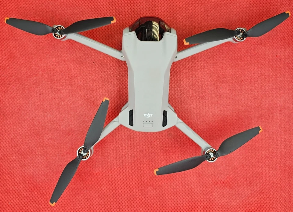 DJI Mini 3 Camera Drone (with RC Remote) 249g - Image 2 of 4