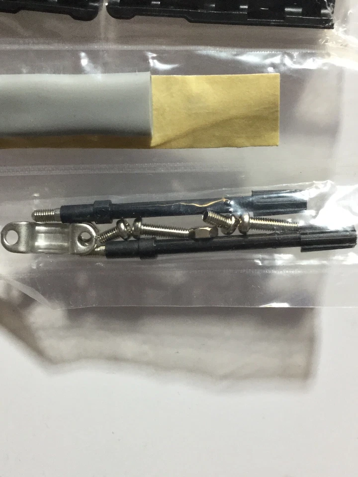 New x17 Connectors 9 Pin Male D-Sub Connector, PC Board mount Set 51-125326A15 - Image 4 of 4