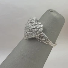 10K Gold Diamond Heart Cluster Ring- Vintage Wing Design- Size 3.5- 0.15TCW