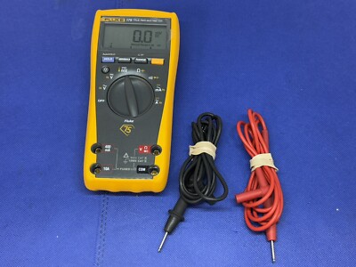 FLUKE 179 Handheld Digital Multimeter True RMS Backlight MINT Condition