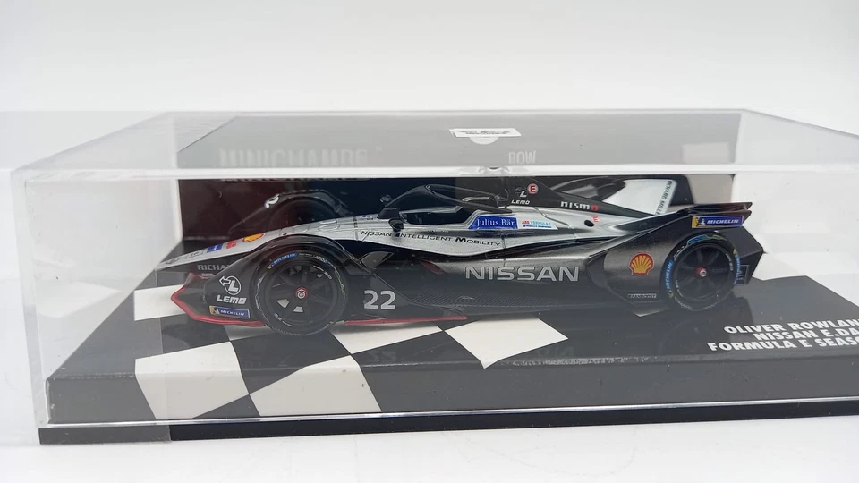 MIN414180022 Minichamps Oliver Rowland Nissan E. Dams Formula E Season 5 1/43 - Immagine 3 di 4