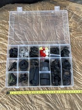Box Of Spare Plastic Clipsfor A Vauxhall Vectra B Box Of Spare Plastic Clipsfor A Vauxhall Vectra B
