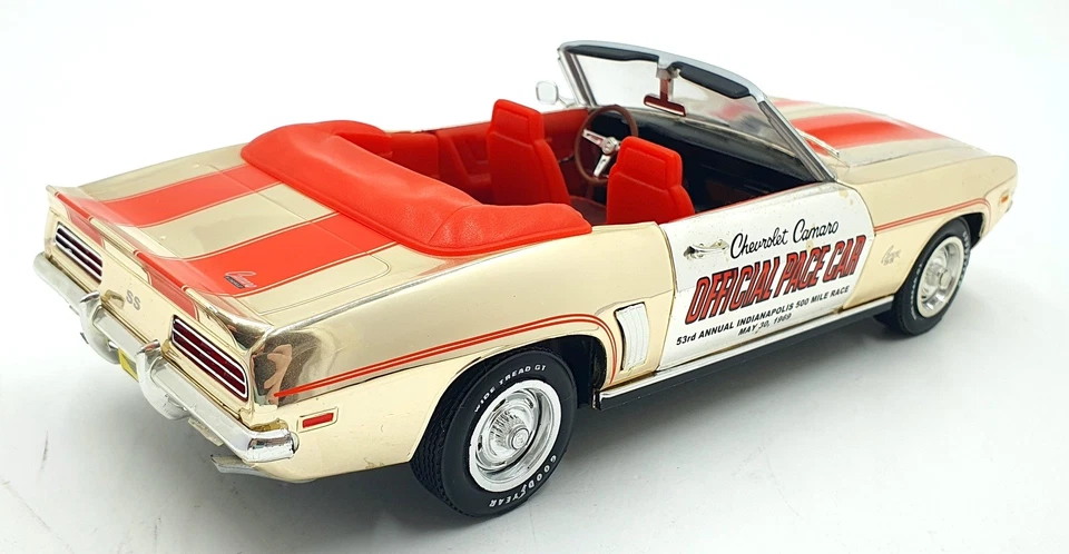 Exact Detail 1/18 Scale WCC214 - Chevrolet Camaro Official Pace Car - Chrome - Image 2 of 4