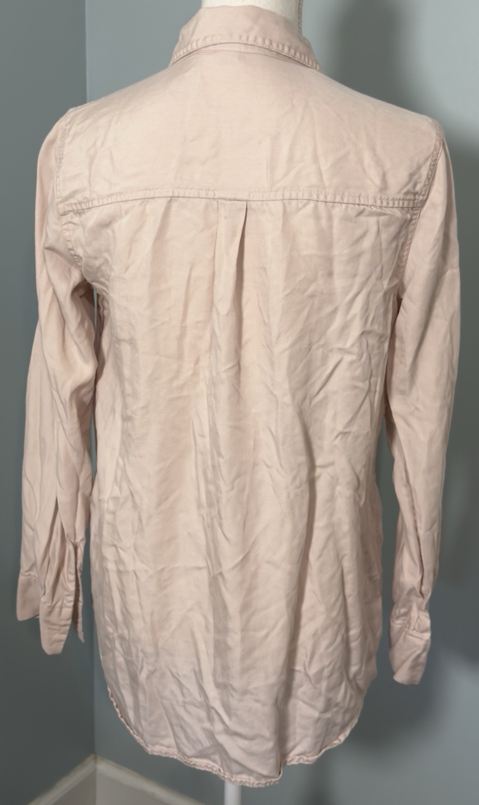 Old Navy Light Pink Collared Button Up Shirt, Med… - image 4