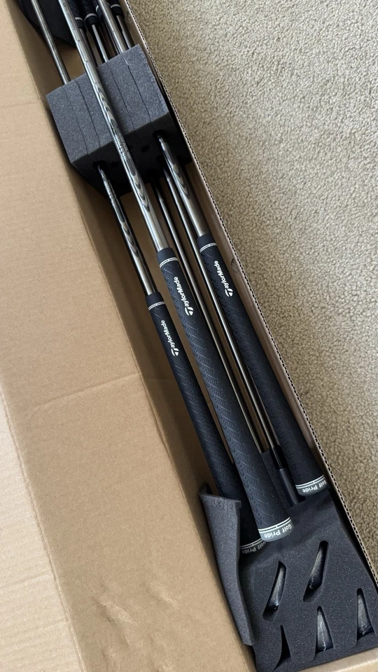 (LH) Authentic 2025 TaylorMade P770 Battle Worn Irons Set 4-PW Modus 120 Black S - Image 3 of 4