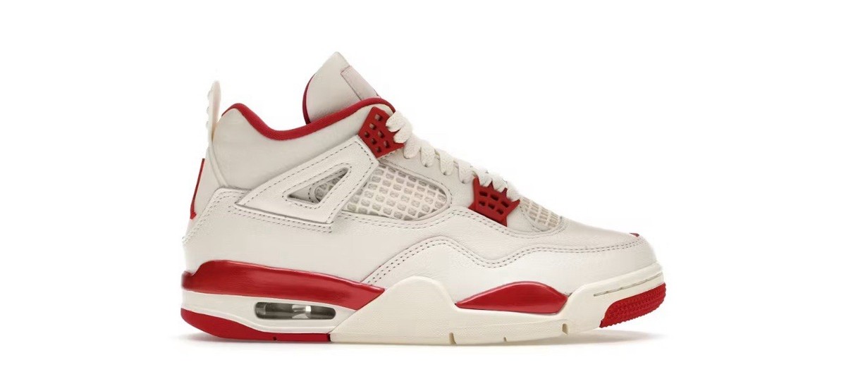 NIKE AIR JORDAN 4 RETRO 