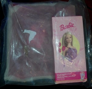 2003 Avon Barbie Cologne w Tote New In Box Sealed 1.5 oz