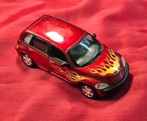 Chrysler PT Cruiser 2001 Blanche - Miniature 1/18 GATE 01093 - Zamac - Collection