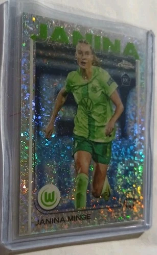 2024-25 Topps Chrome UWCL Mini Diamond Janina Minge VfL Wolfsburg RC