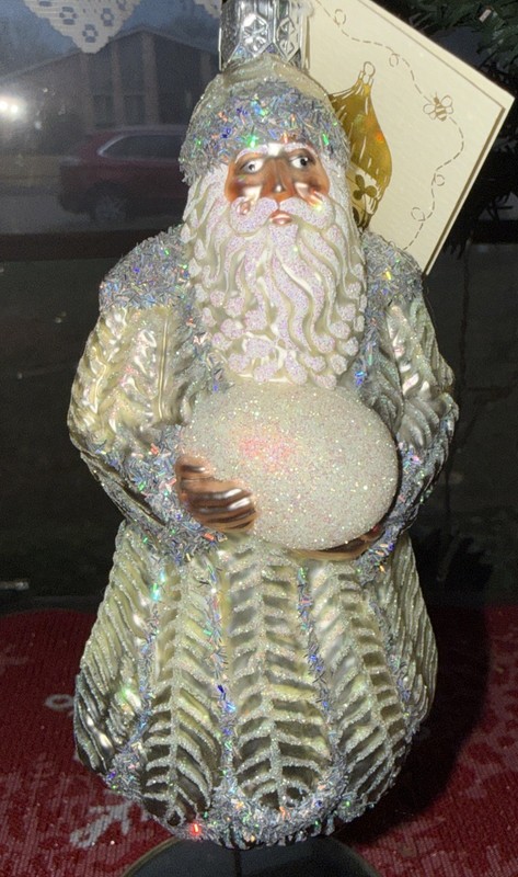 2001 Patricia Breen Plumed Santa Platinum 5.25" Ornament