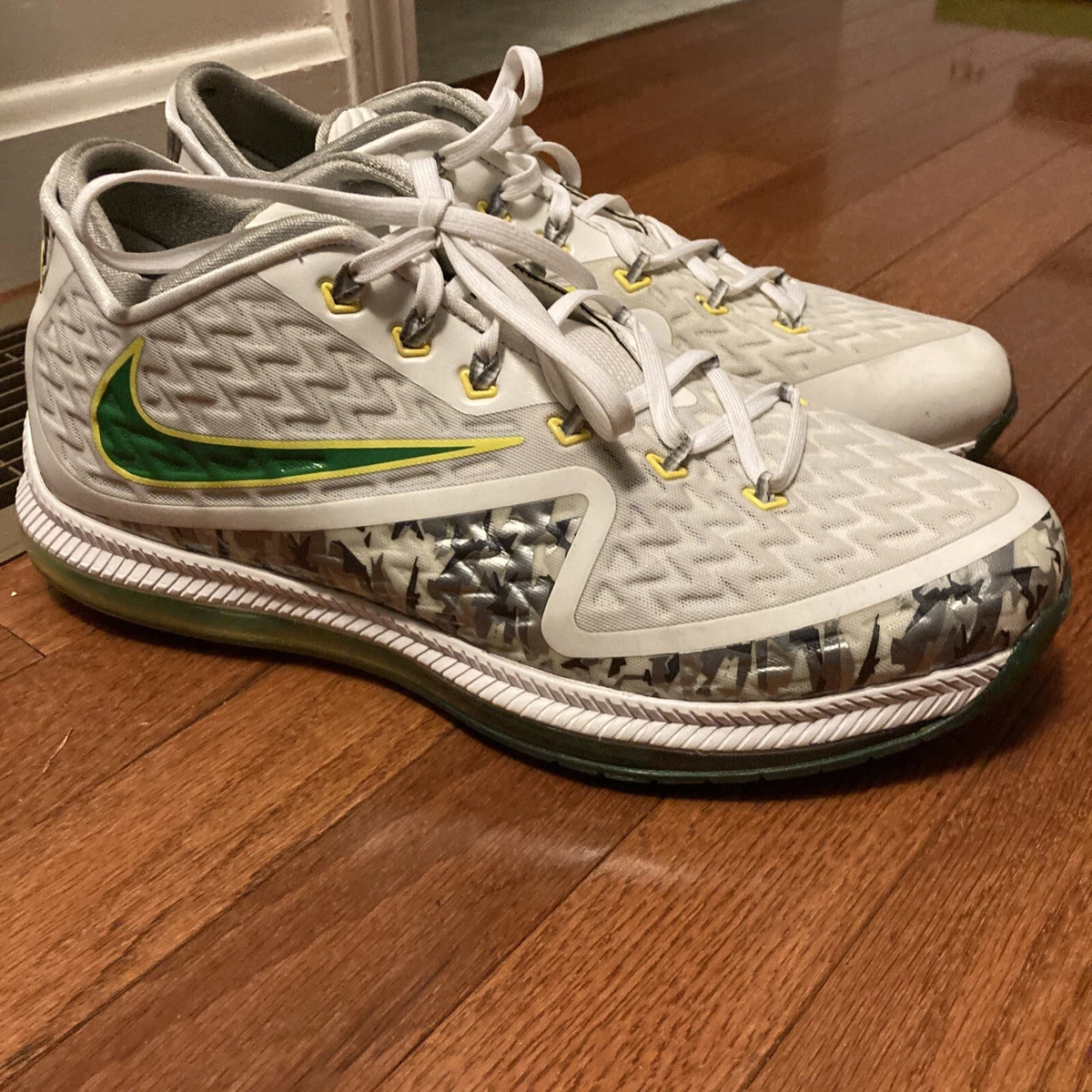 2015 Nike FB Zoom Field General 2 Sneakers - Size: 8.5 (Men’s) - Price is Firm Nike Field General Sneakers for Men for Sale | Authenticity  main image 4