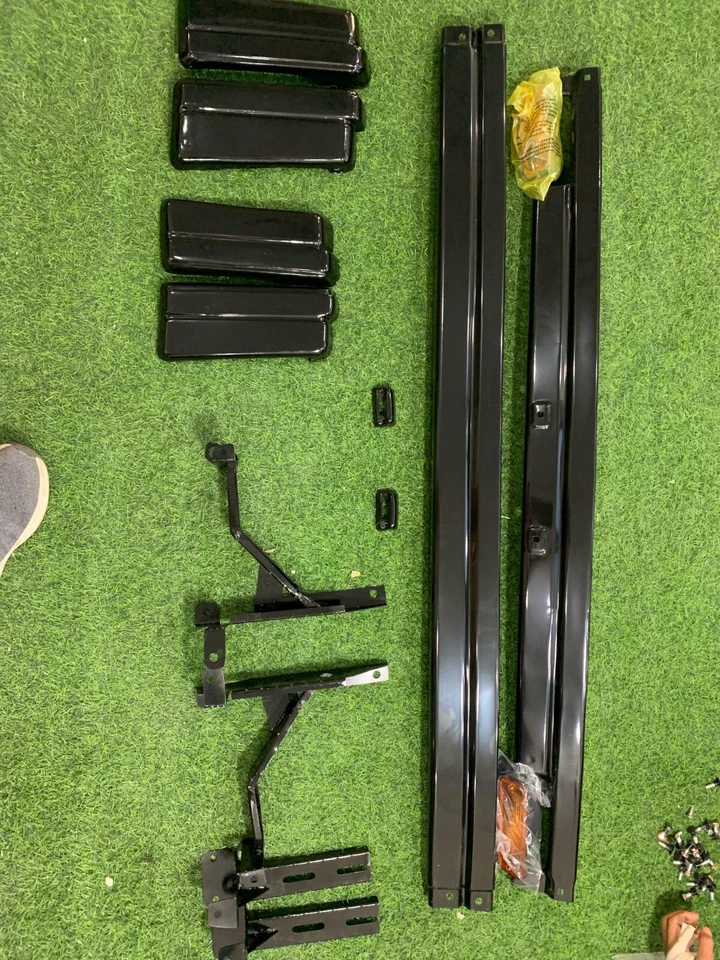 TOYOTA COROLLA 1982-1983 BUMPERS COMPLETE SETUP -KE70-TE72-KE75 - Image 4 of 4