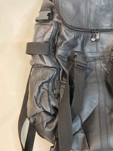 Carroll 2 Piece Leather Motorcycle Backpack RUCKSACK Black And Bonus Bag Large - Picture 3 of 15