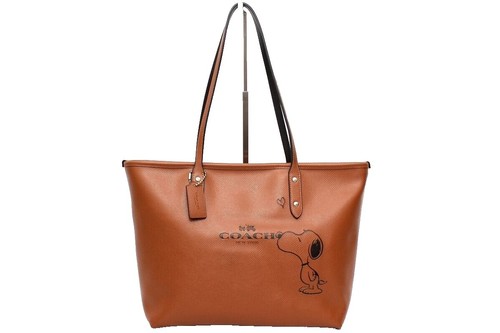 【美品】COACH スヌーピー ボディバッグ レザー Coach F37272 x Peanuts Snoopy Saddle Leather Satchel Crossbody Bag