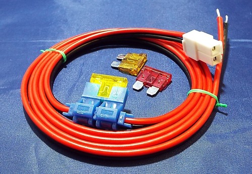 2-pin power lead for Hytera/Kenwood/Yaesu etc 1 x fuse (LD256) - Imagen 4 de 8