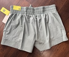 NEW All In Motion Women's 2-in-1 Run Shorts Mint Green Size M with Pockets A10