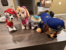 Lot Of 4 Paw Patrol Plushes- Marshall, Skye, Chase And Everest