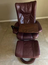 Ekornes Stressless WING Recliner MEDIUM | Burgundy ROYALIN Leather+Ottoman+Tray