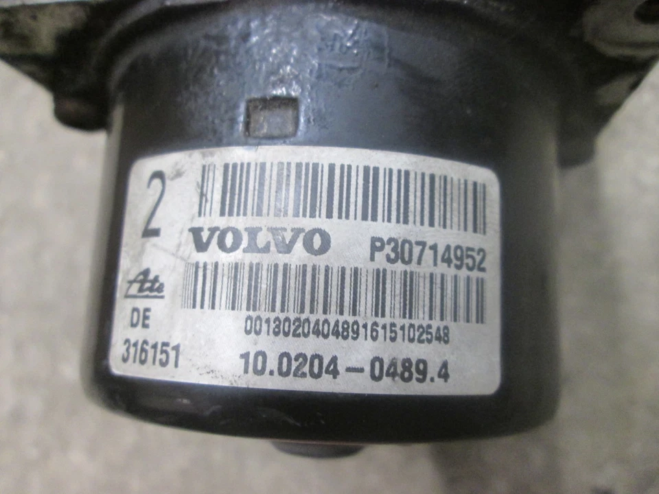 VOLVO V70 COMPLETE ABS PUMP TESTED P30714952 30714952 - Image 3 of 4