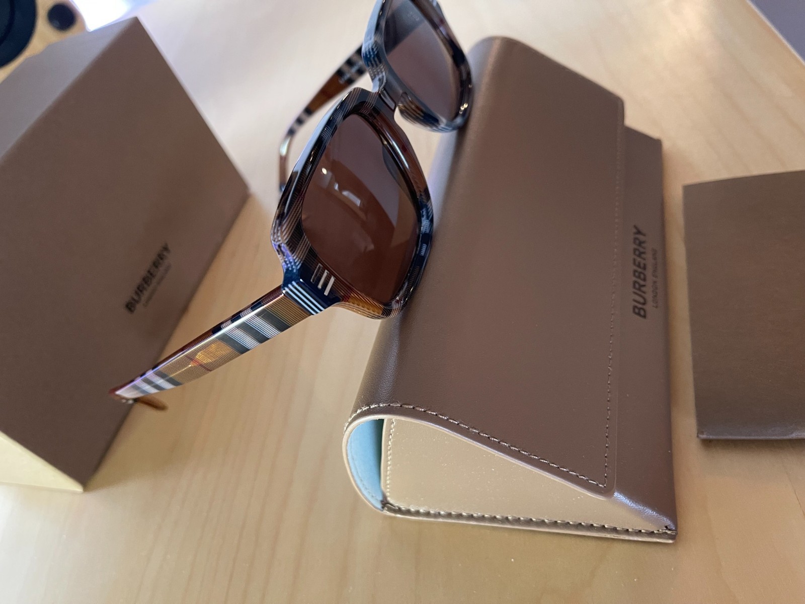 Burberry check pattern rectangular sunglasses - image 2