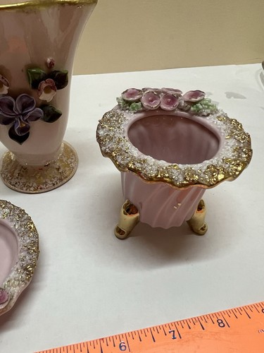 Vintage Pink And Gold Lot Vanity - Picture 6 of 8