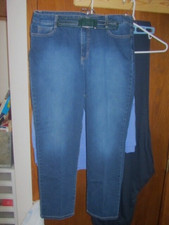 Women's BANDOLINO Jeans, Amy style, size 18-NICE  