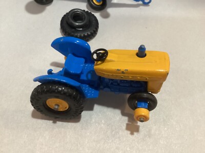 Vintage Lesney Matchbox NO 39, No 40 Blue Ford Tractor (VG) and