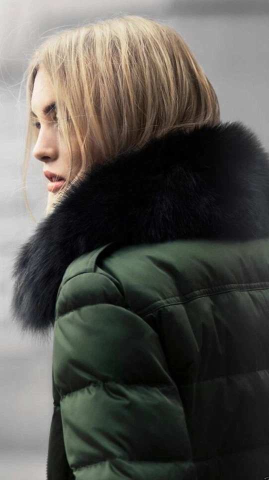 NWT (store tag) Burberry Redbourne Satin Puffer Short Quilted Down Jacket Coat 8 - Image 3 of 4