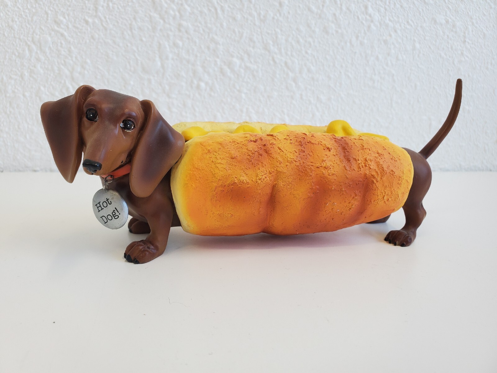 Westland Hot Diggity Dog Dachshund Figurine Doxie Mustard Viễn Chí Bảo