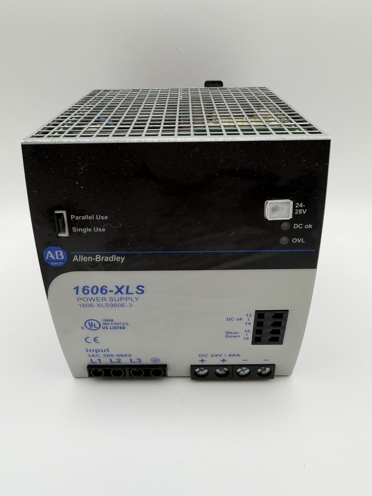 Allen-Bradley 1606-XLS960E-3 Power Supply Input 3AC 380-480V Output 24V 40 A