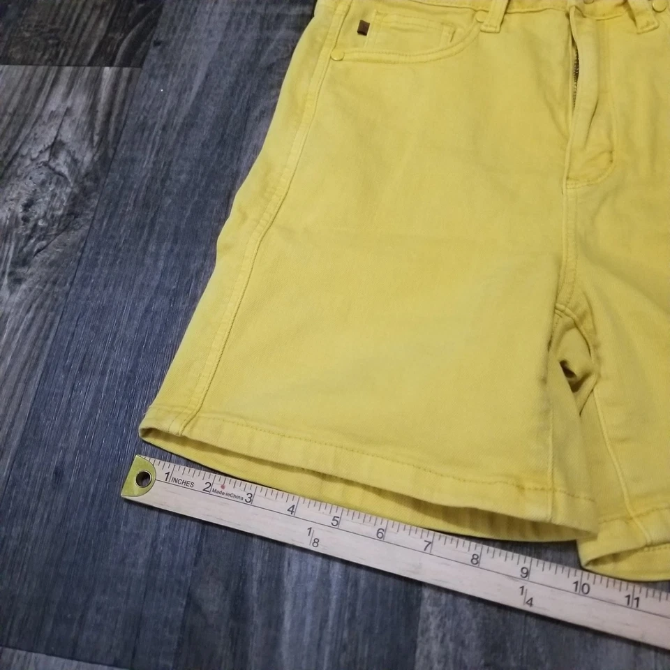 Judy Blue Shorts Women's Yellow Garment Dyed Stretch Size Medium - Image 3 of 4