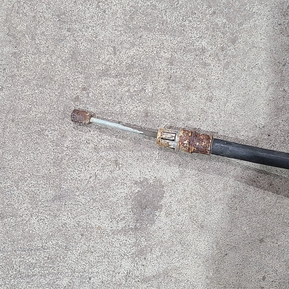 96-98 Mustang Cobra Rear End 8.8 Differential Axle Assembly 3.27 Ratio Aa7422 - Image 4 of 4