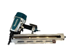Makita 3 1/2 in 21° Full Round Framing Nailer Model AN924 PARTS ONLY NOT WORKING
