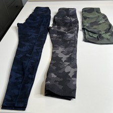 Bundle of 3 Women  s Size S-M Camo Design Workout Leggings with Pockets Lk16 