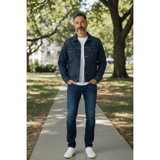 Signature by Levi Strauss Men Dark Wash Denim Trucker Jacket 72334 Large