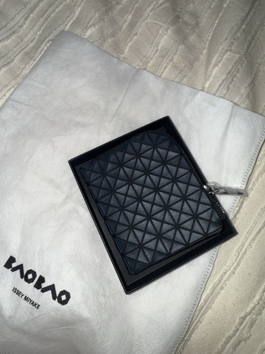 Issey Miyake BaoBao Clam Wallet | eBay