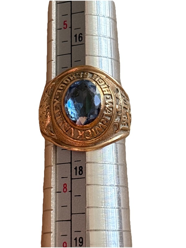Vtg 1970  Warwick Valley High School 10k Gold Class Ring Size 7 Weight  9 Grams