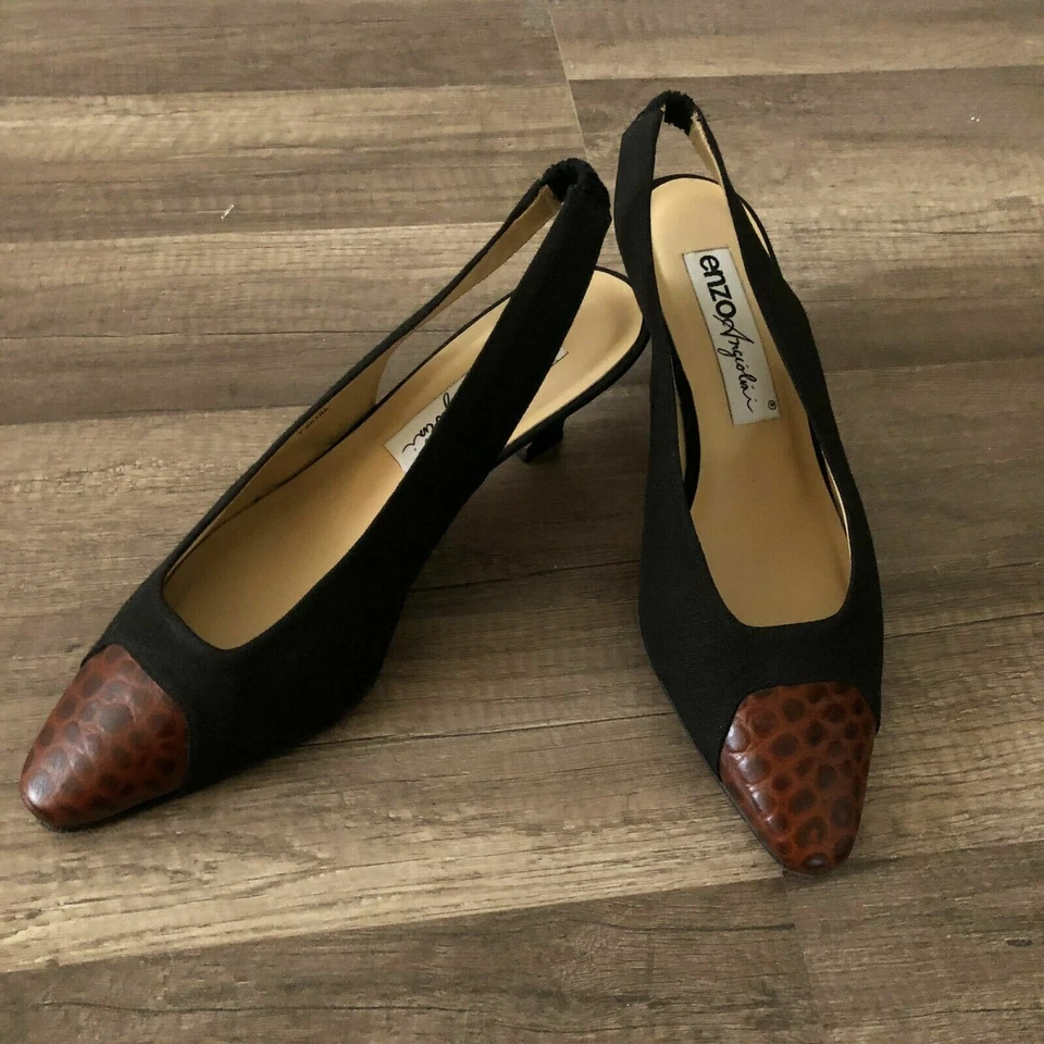 Sapatos de salto gatinho Enzo Angioini preto e marrom estampa de animais tamanho 8.5 - Imagem 2 de 4