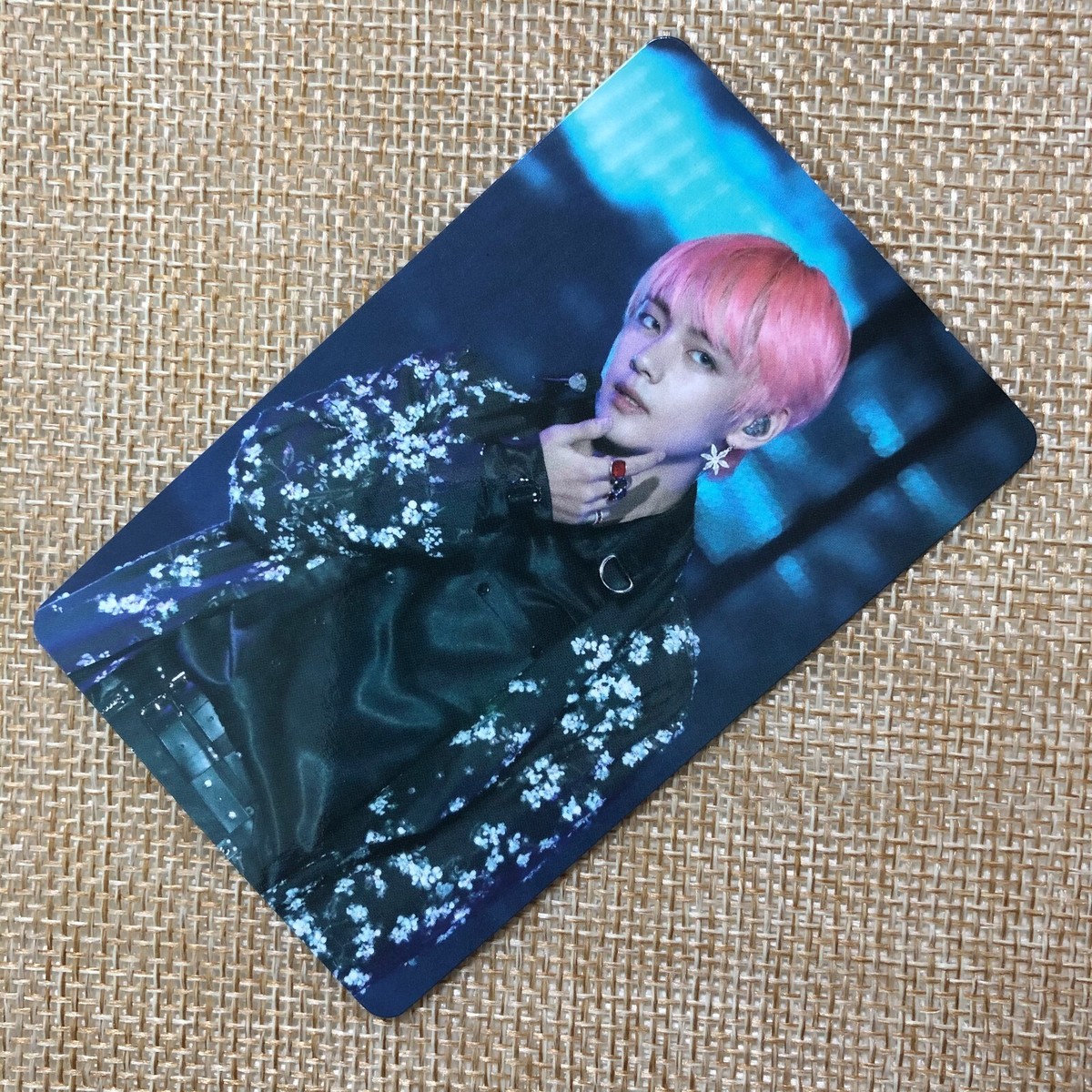 BTS V TAEHYUNG [Love Yourself World Tour Seoul DVD] Official