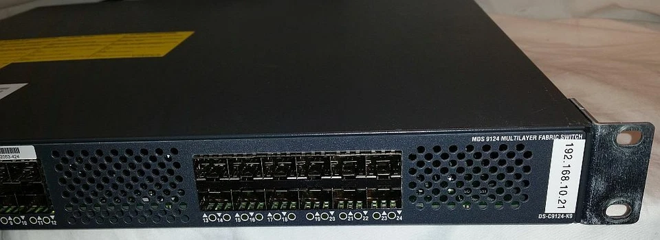 Cisco DS-C9124-K9 MDS 9124 24-Port Multilayer Fabric Switch w/ 2x PSU's Used - Image 2 of 4