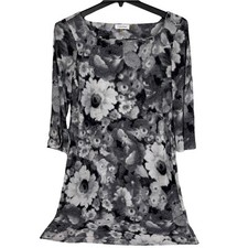 Calvin Klein Size Medium Black and White Knee Length Sheath Dress