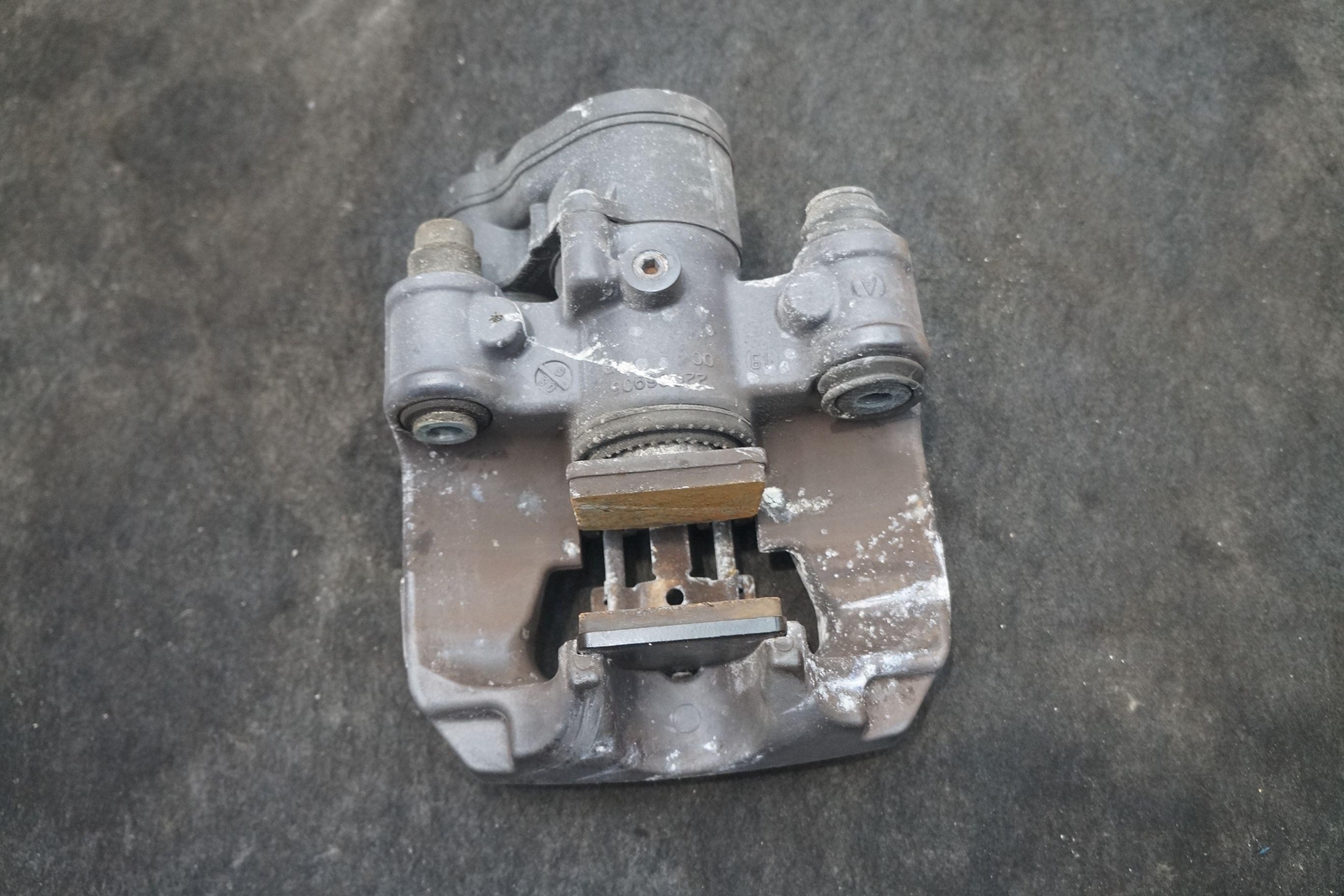 Rear Right Parking Brake Caliper EPB HY53-2C465-BB OEM Aston Martin DB11 2020