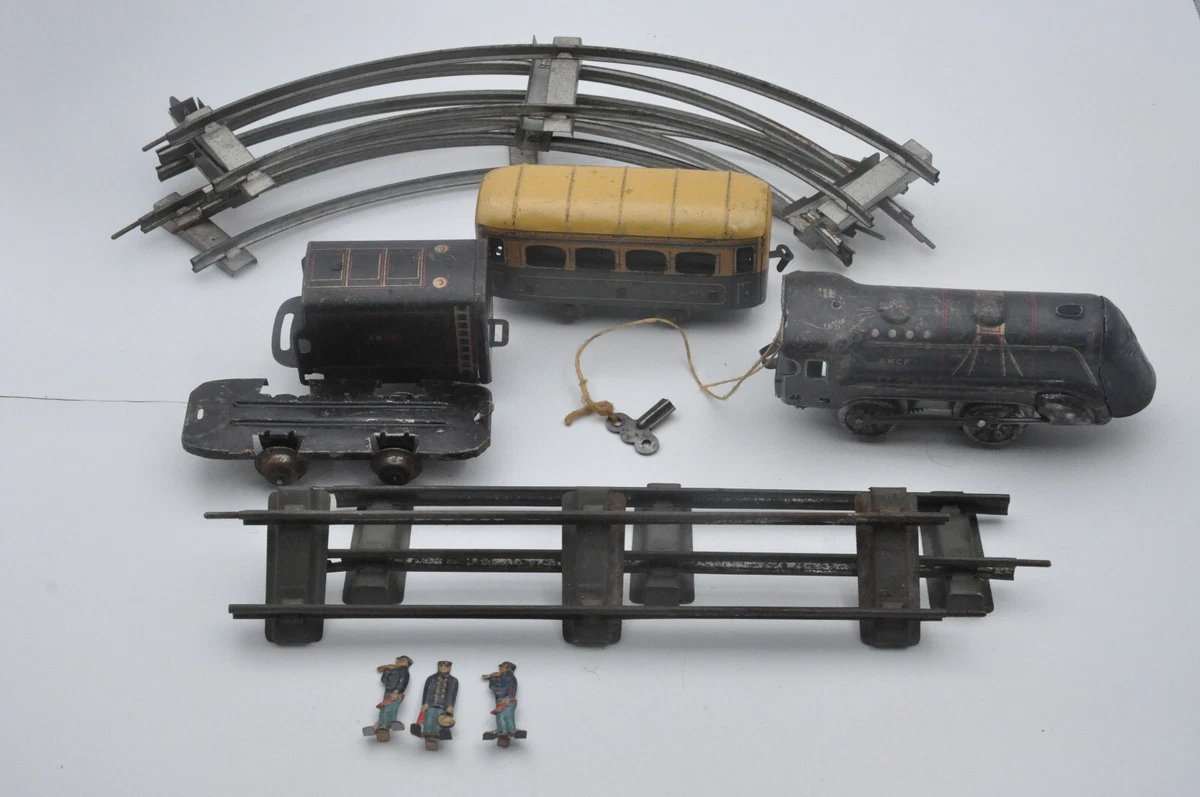 Ancienne Locomotive Jouet – Bois Et Tôle – Début 20ème Siècle