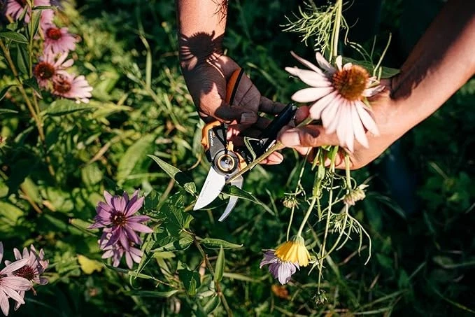 Fiskars Bypass-Gartenschere L, X-series PowerGear, P961, Mit Rollgriff - Bild 3 von 4