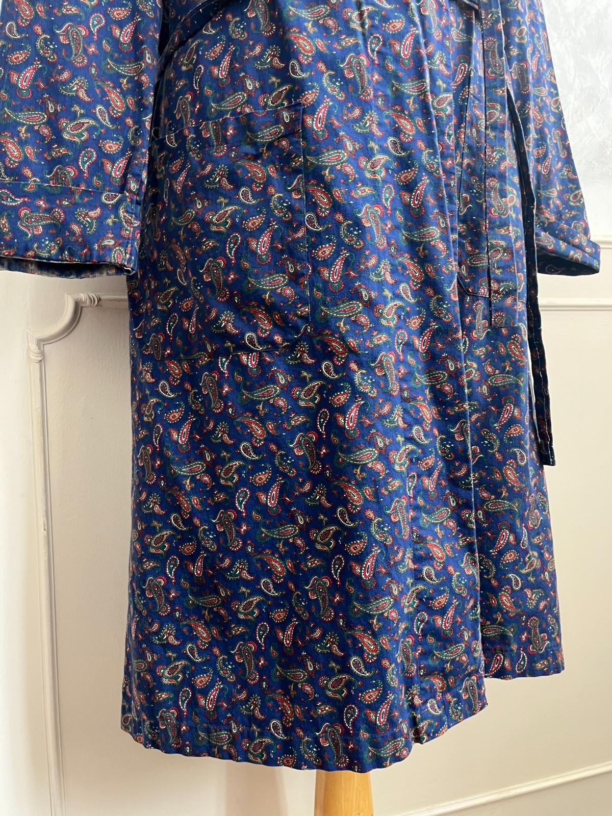 Men's Navy Blue Red Paisley Cotton Dressing Gown Robe - Medium image 4