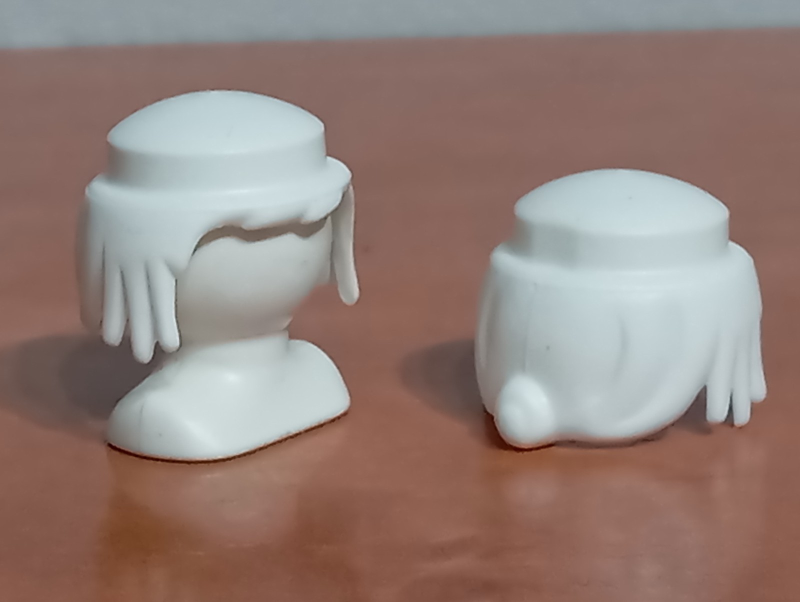 PLAYMOBIL x2 PELUCAS BLANCAS PELUCA BLANCA PELO BLANCO MOÑO PIRATA BRUJA 27