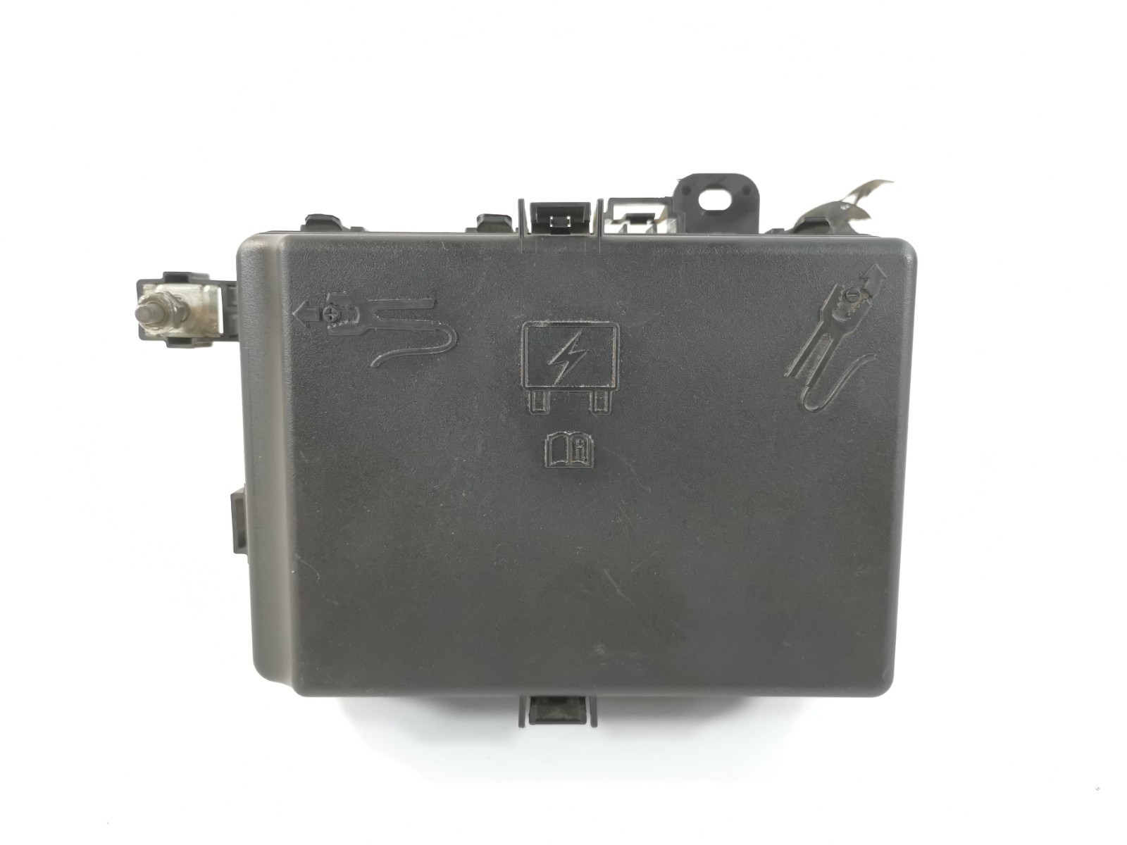 Maserati Levante 2017 Fuse box P/N 670035174
